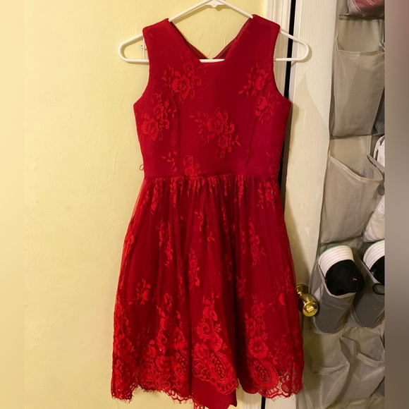 Red - Picture 2 of 3